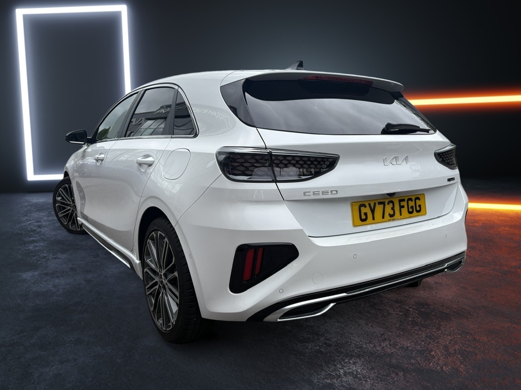 Kia Ceed 1.5T Gdi Isg Gt-line S White #2