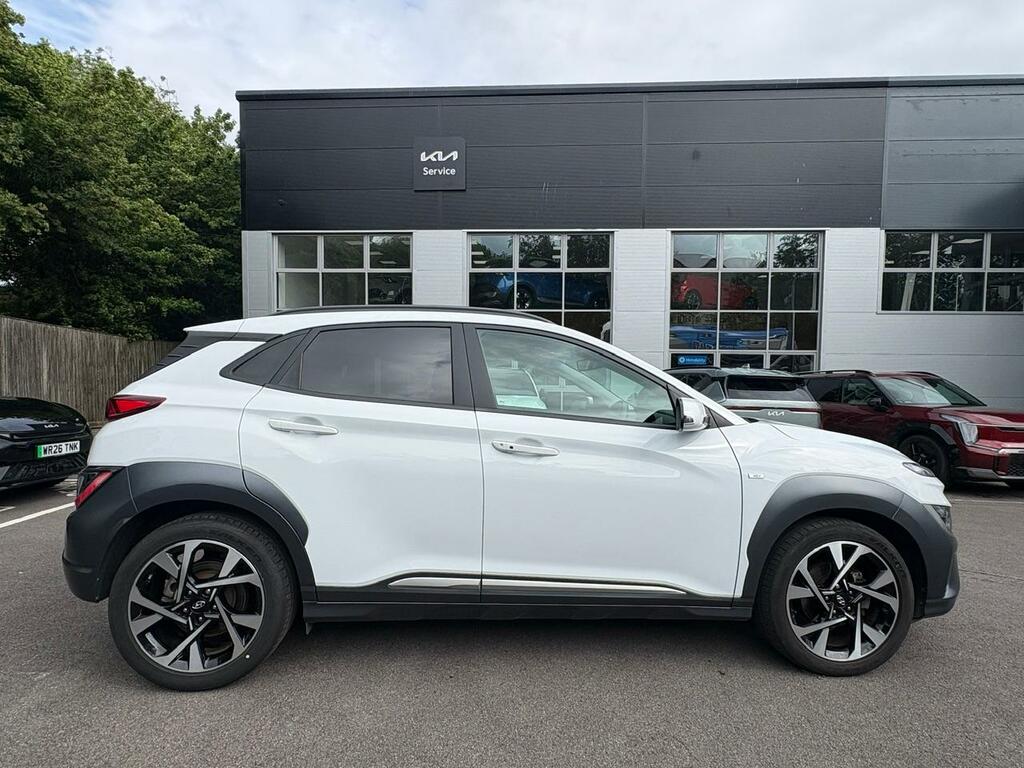 Hyundai Kona 1.0 Tgdi 48V Mhev Premium SJ21XKG White #5