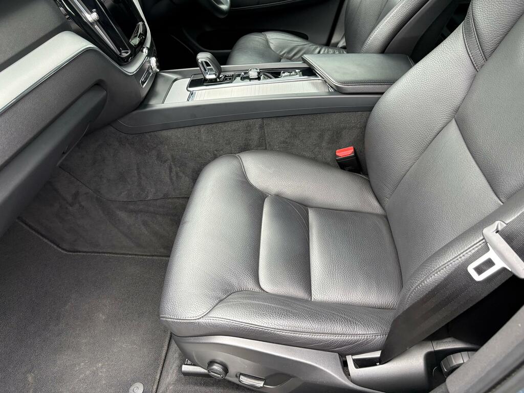 Volvo XC60 Suv Grey #14