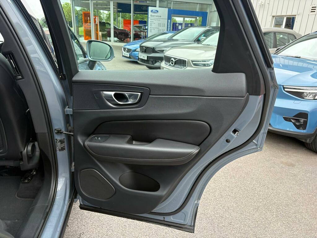 Volvo XC60 Suv Grey #26
