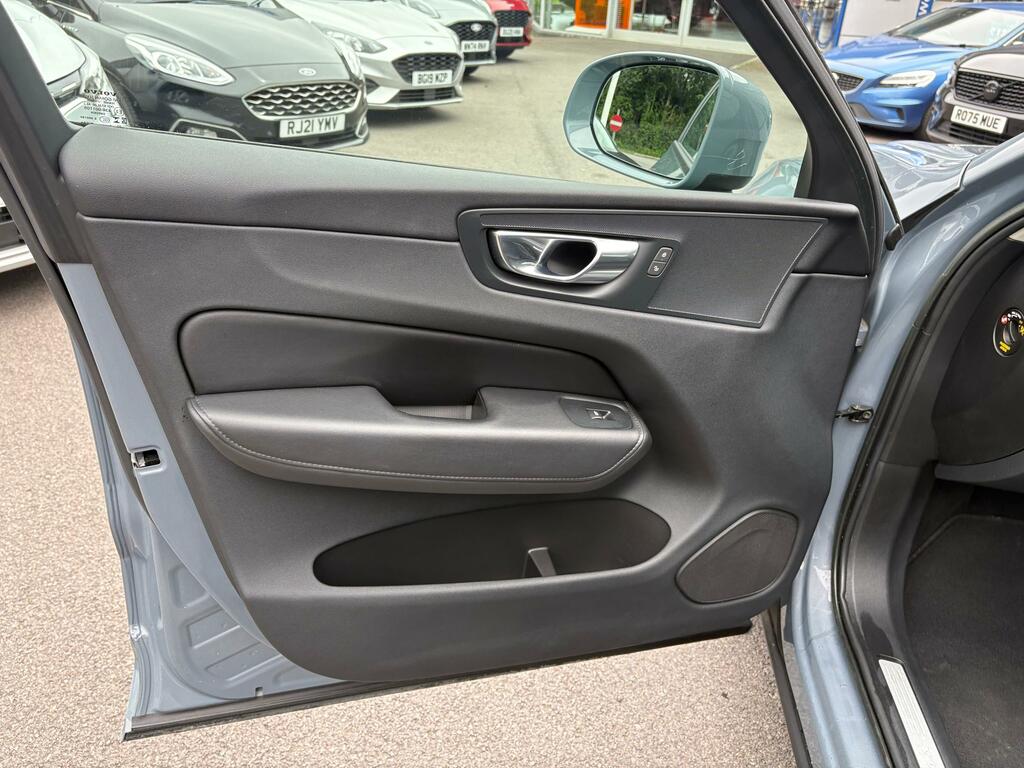 Volvo XC60 Suv Grey #9