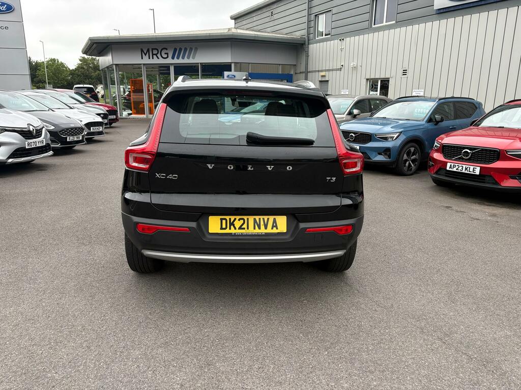 Volvo XC40 1.5 T3 163 Inscription Pro Black #4