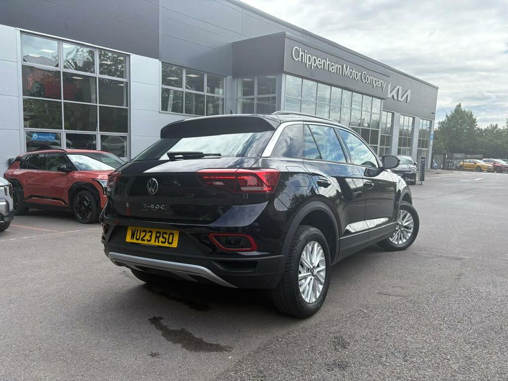 Volkswagen T-Roc 1.5 Tsi Life WU23RSO Black #4