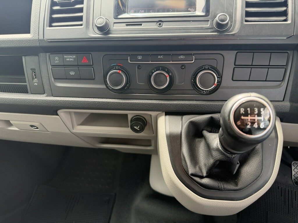 Volkswagen Transporter Transporter T28 Highline Tdi Bluemotion Technology White #26