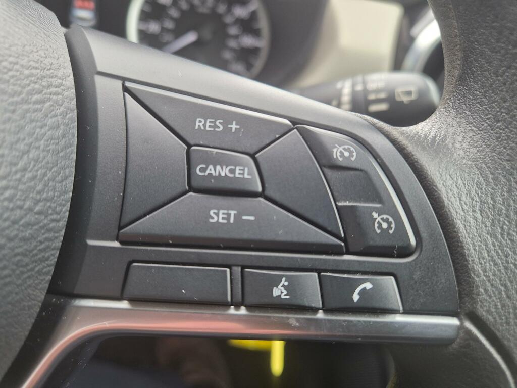 Nissan Micra 1.0 Ig-t 92 Acenta Red #15