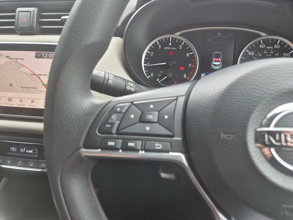 Nissan Micra 1.0 Ig-t 92 Acenta Red #10