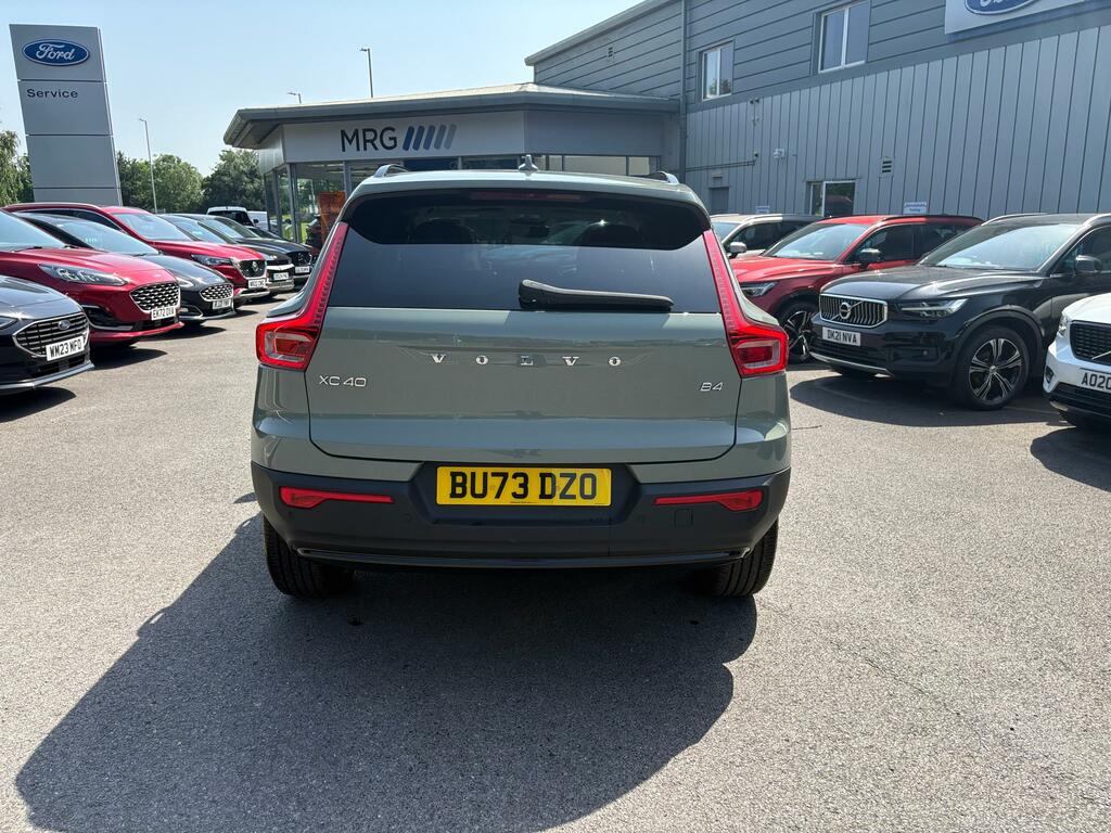 Volvo XC40 2.0 B4p Ultimate Dark Green #4
