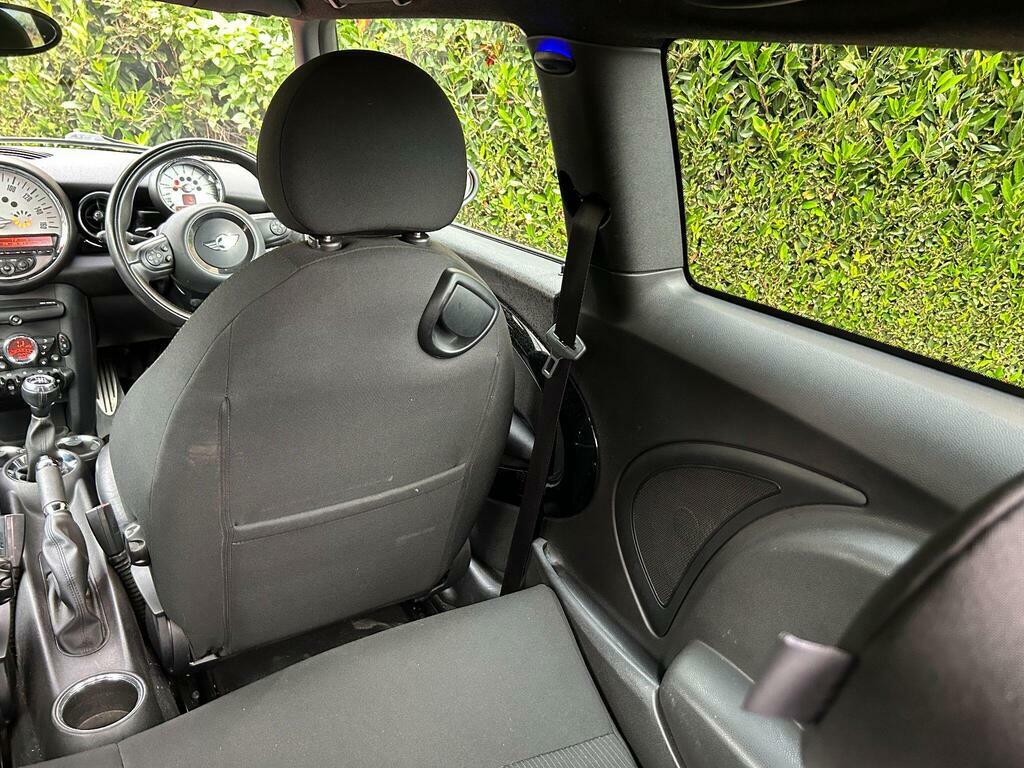 Mini Hatch One Red #30