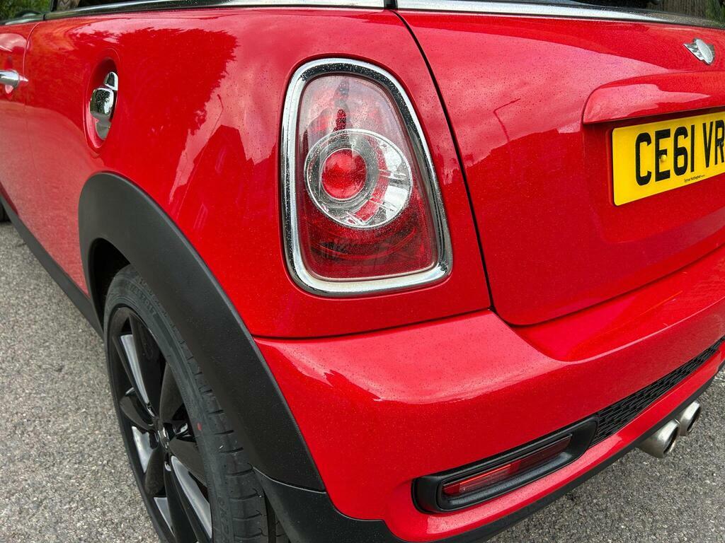 Mini Hatch One Red #81