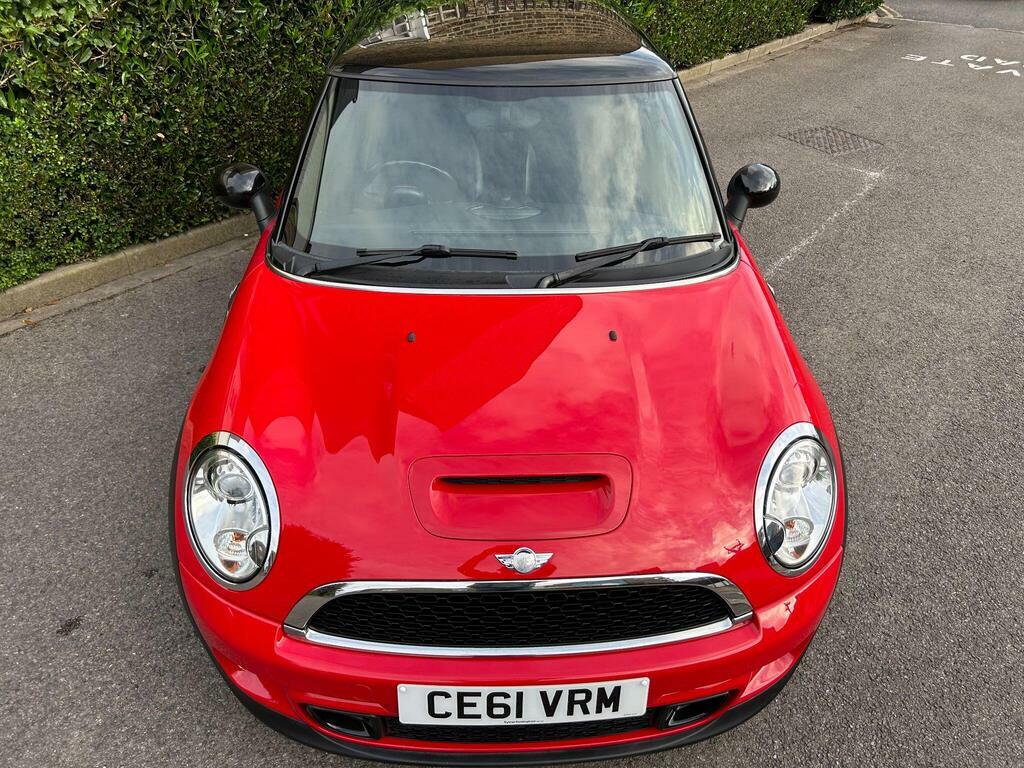 Mini Hatch One Red #60