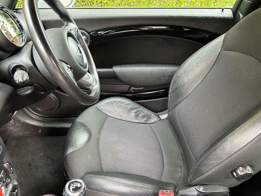 Mini Hatch One Red #22