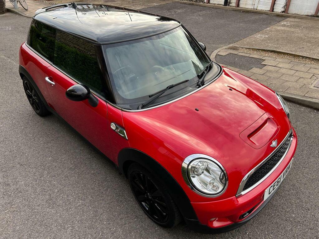 Mini Hatch One Red #55