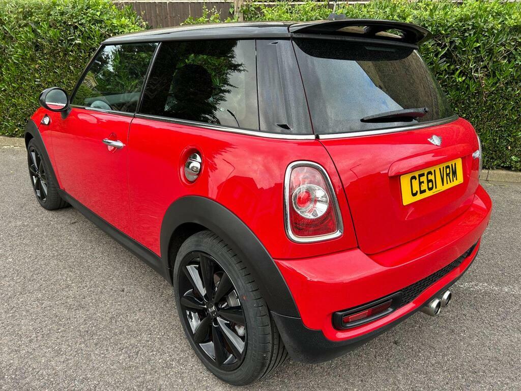Mini Hatch One Red #4