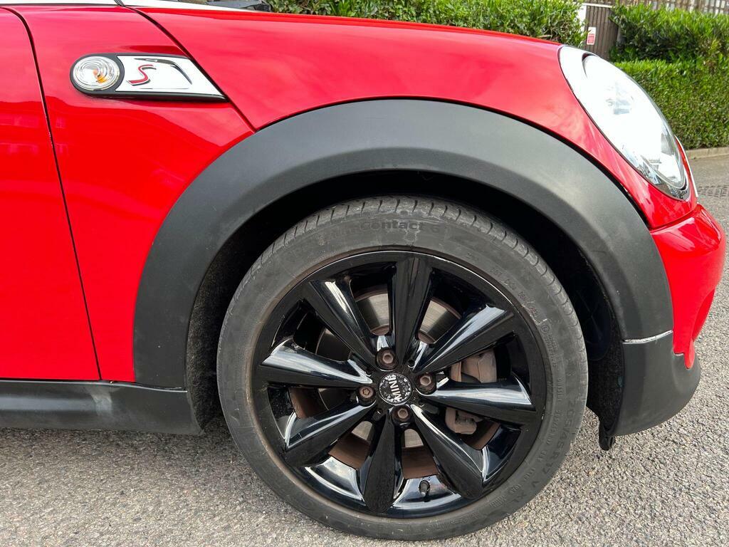 Mini Hatch One Red #88