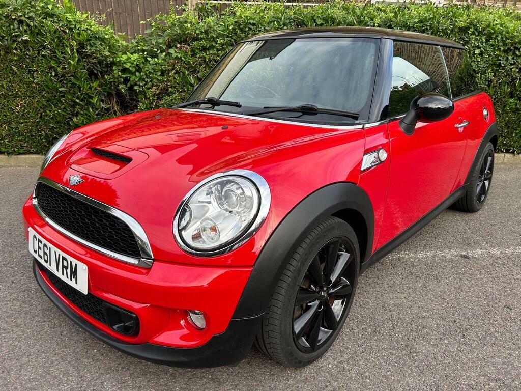 Mini Hatch One Red #10