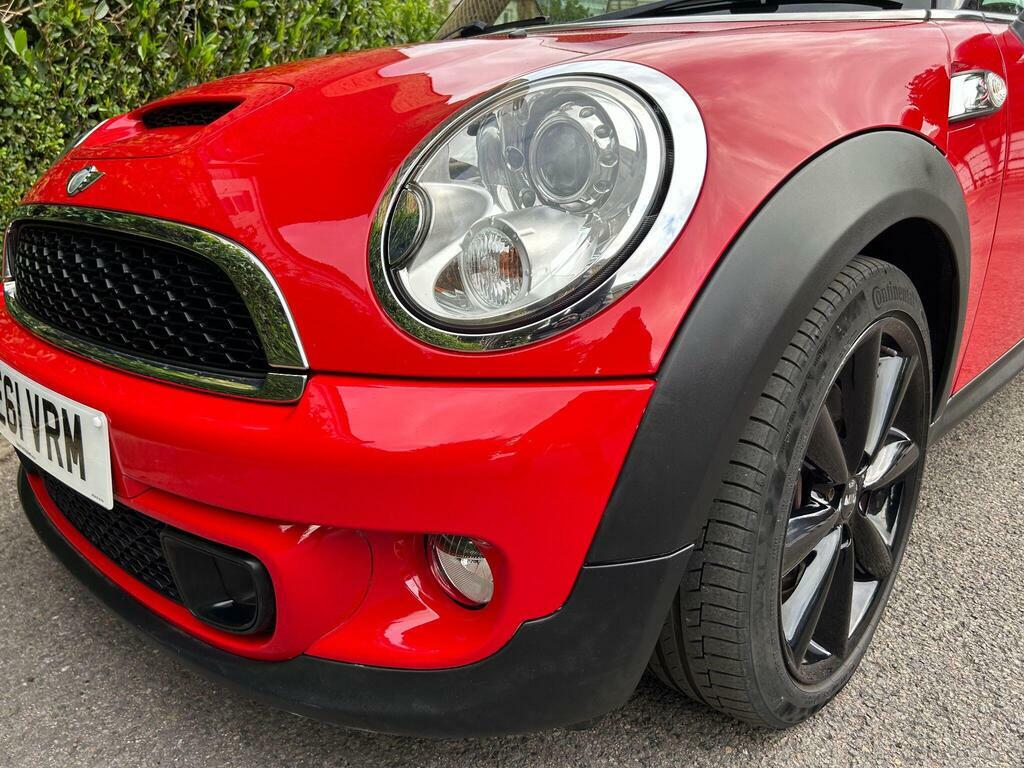 Mini Hatch One Red #84