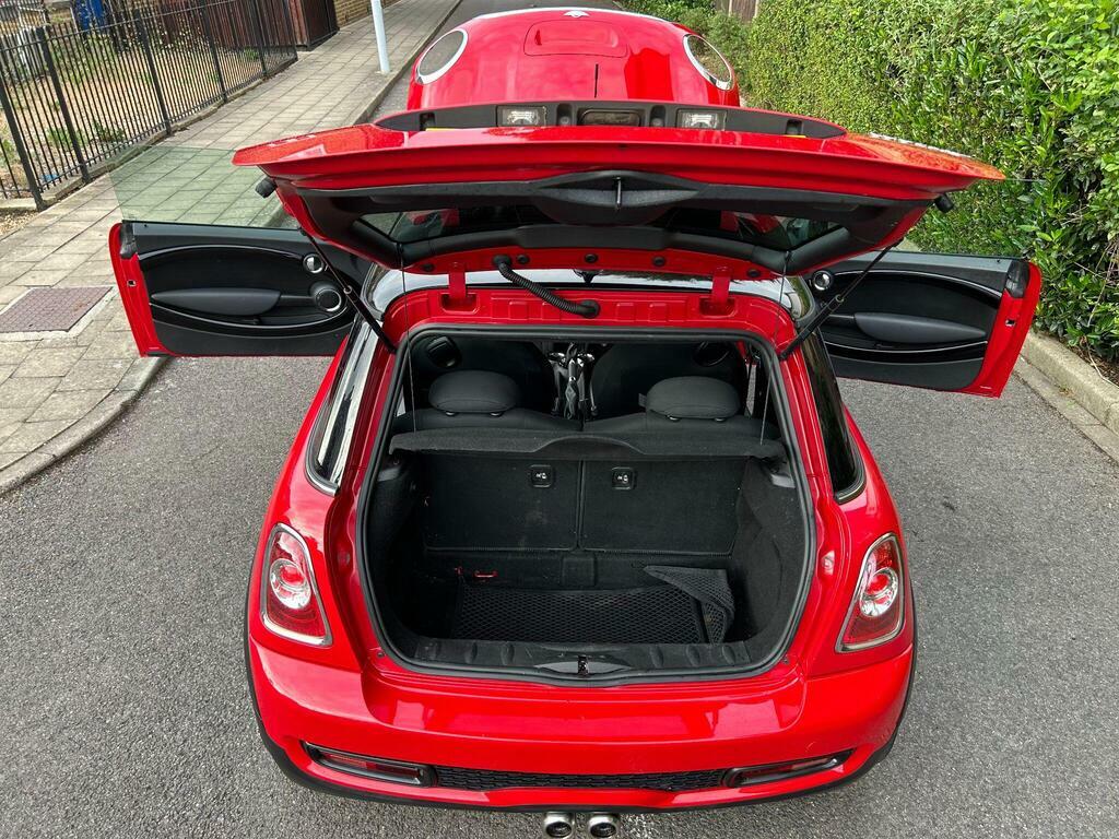 Mini Hatch One Red #65