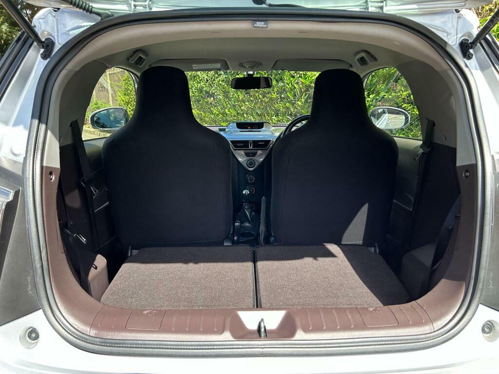 Toyota IQ Hatchback White #33