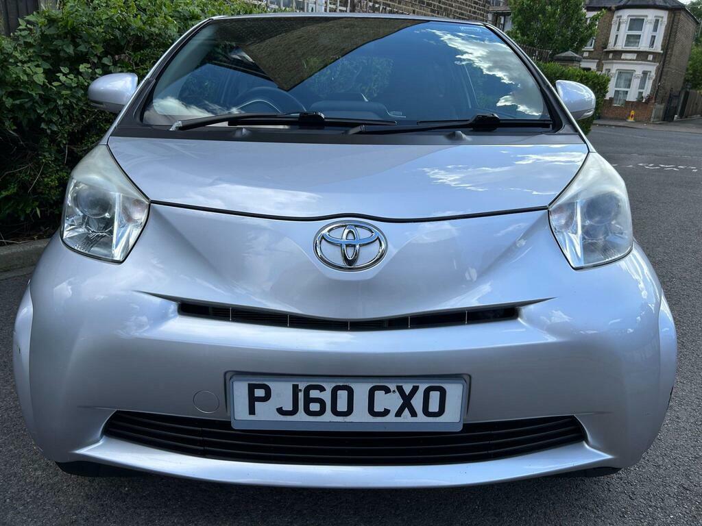 Toyota IQ Hatchback White #53