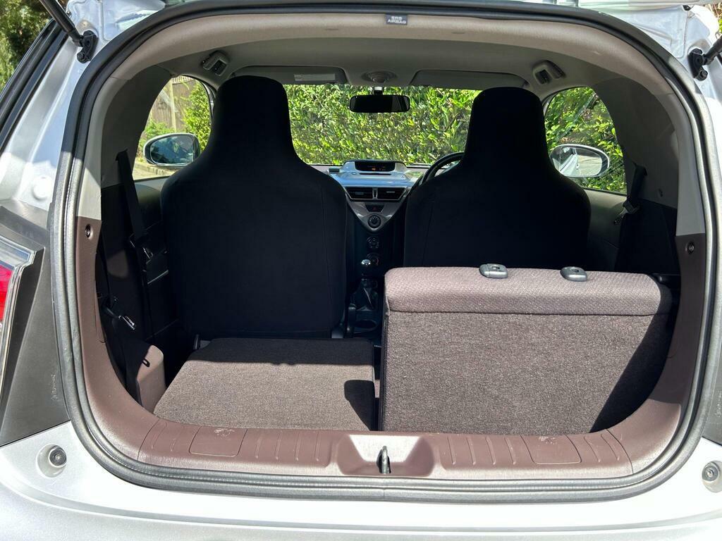 Toyota IQ Hatchback White #34