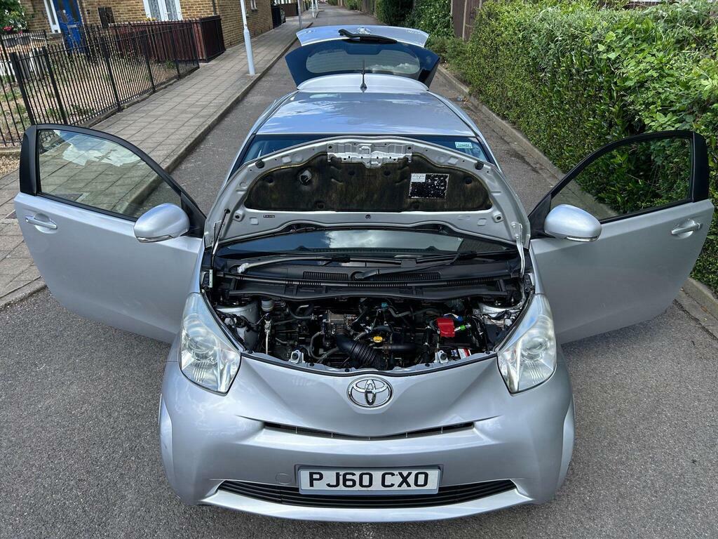 Toyota IQ Hatchback White #75