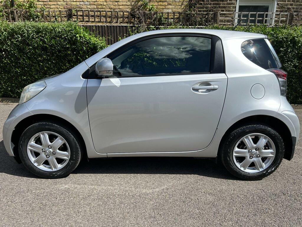 Toyota IQ 1.0 Vvt-i Euro 4 Silver #3