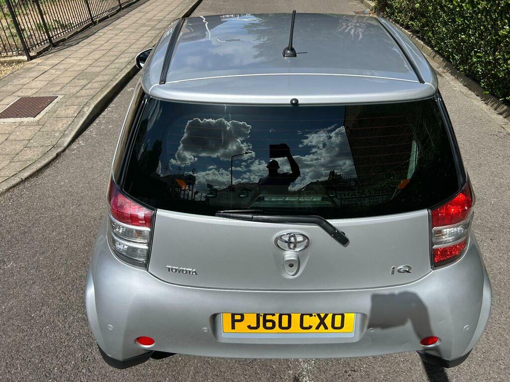 Toyota IQ Hatchback White #39