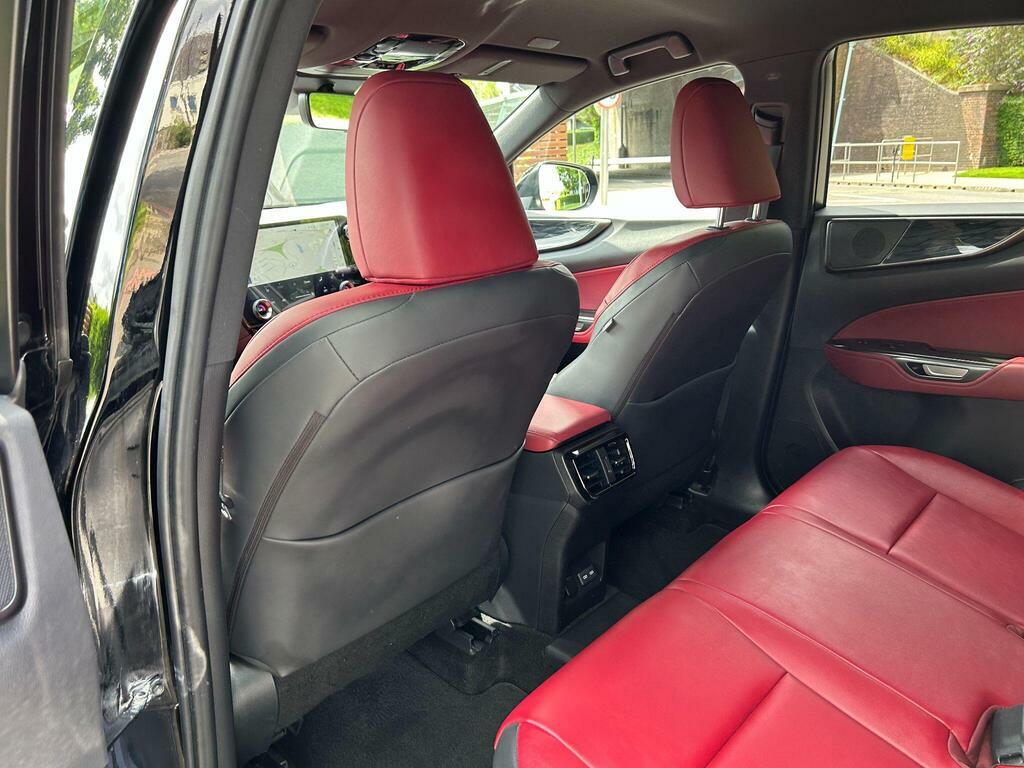 Lexus NX Lexus Nx 350H 2.5 E-cvt Silver #31