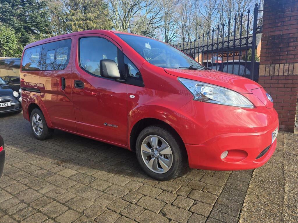 Nissan e-NV200 Panel Van White #33