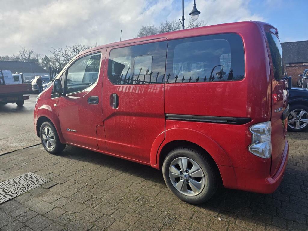 Nissan e-NV200 Panel Van White #31