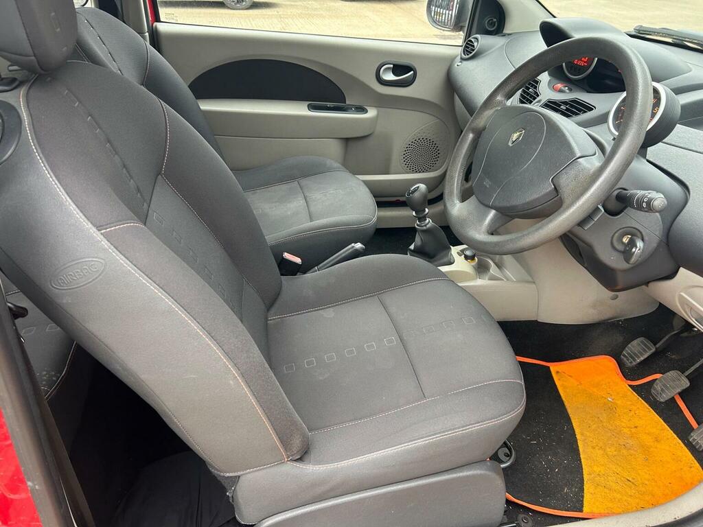 Renault Twingo Hatchback Silver #9
