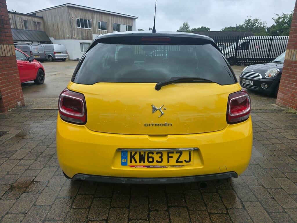 Citroen DS3 1.6 Vti Dstyle Plus Euro 5 Yellow #4