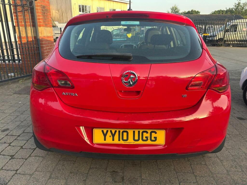 Vauxhall Astra 1.6 16V Exclusiv Euro 5 Red #5