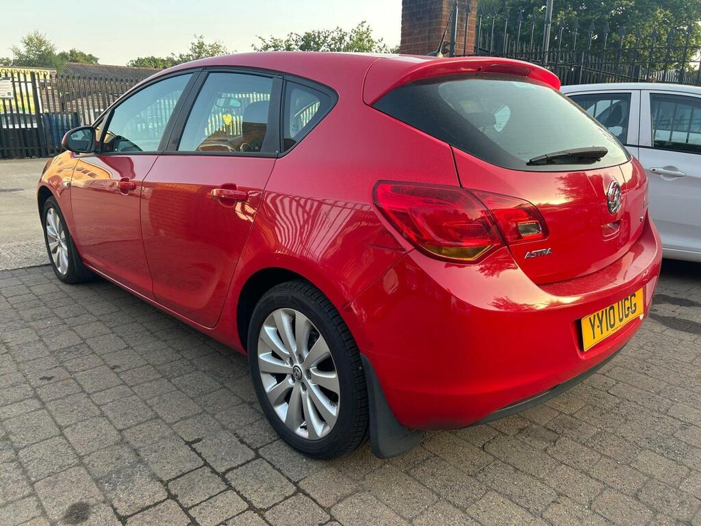 Vauxhall Astra 1.6 16V Exclusiv Euro 5 Red #4