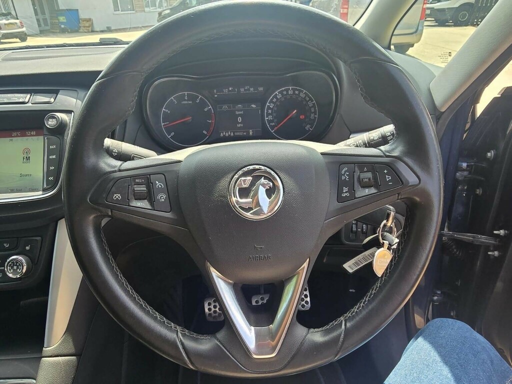 Vauxhall Zafira Tourer Design White #11