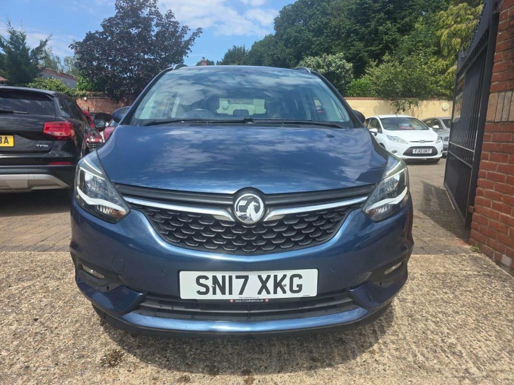 Vauxhall Zafira Tourer Design White #28