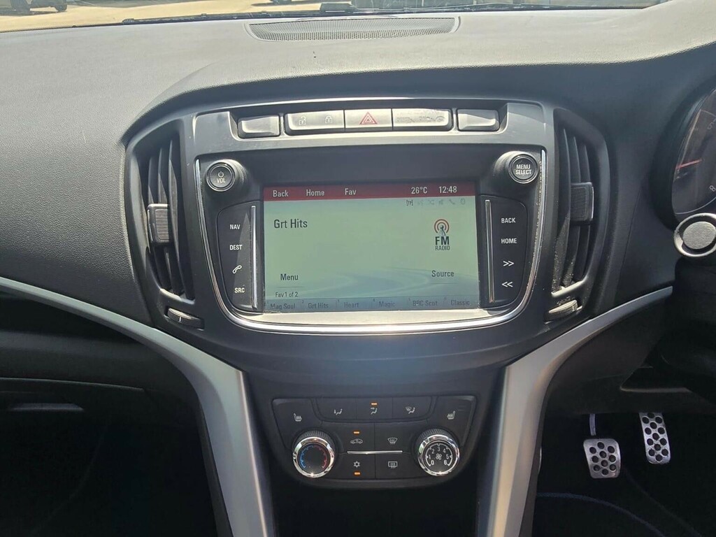 Vauxhall Zafira Tourer Design White #12