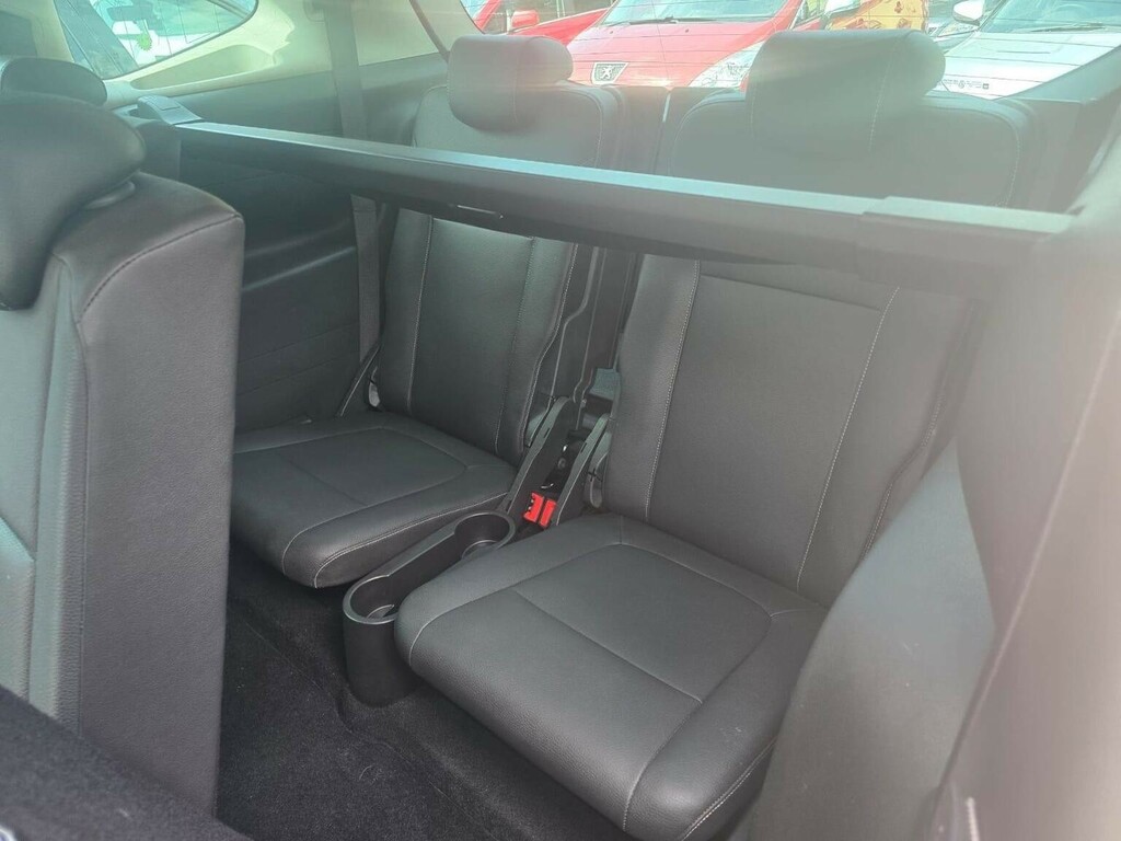 Vauxhall Zafira Tourer Design White #19