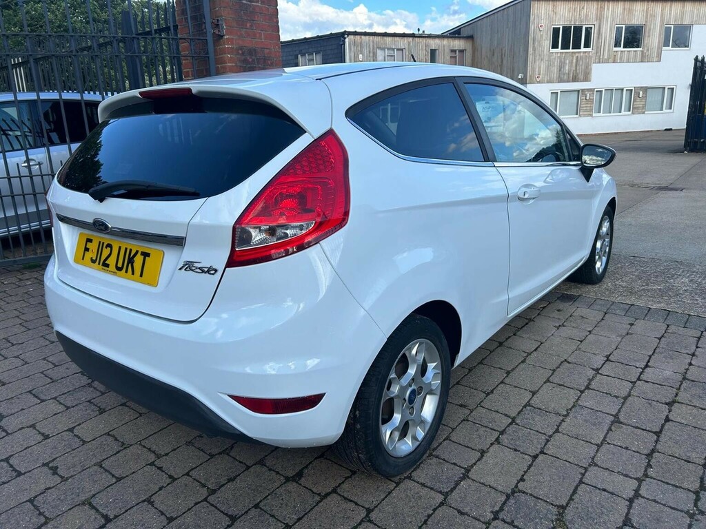 Ford Fiesta 1.25 Zetec White #5