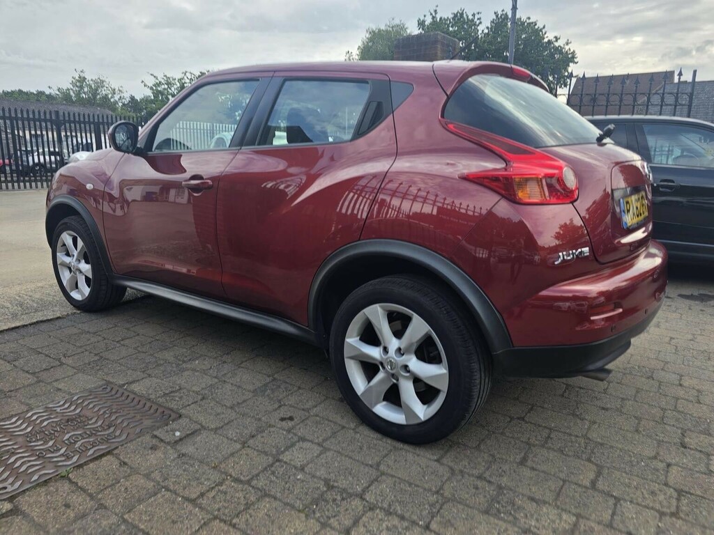 Nissan Juke 1.6 Acenta Euro 5 Ss Red #3