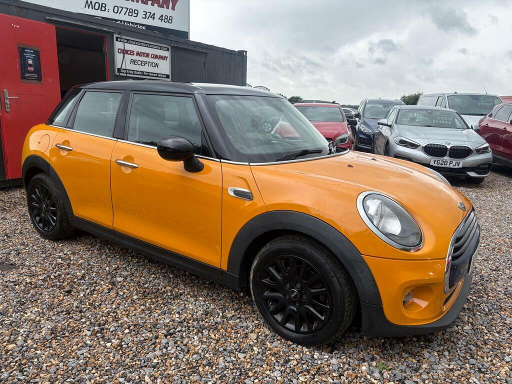 Mini Hatch 1.5 Cooper D Euro 6 S S Orange