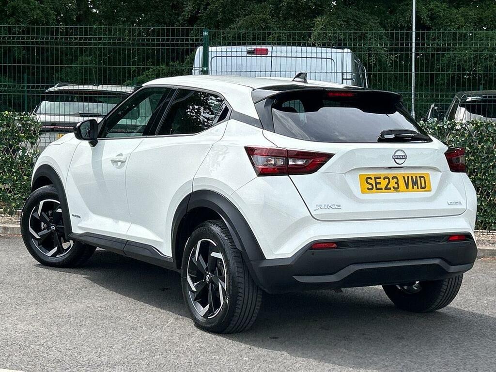 Nissan Juke 1.6 N-connecta Suv Hybrid Euro 6 White #3