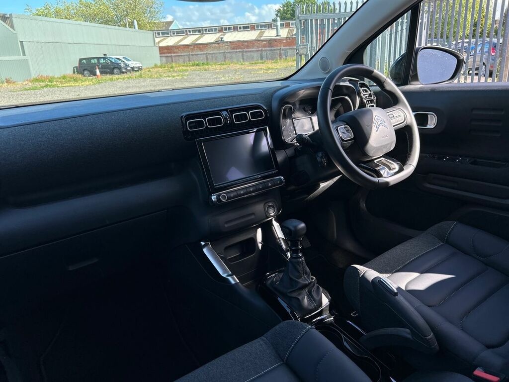 Citroen C3 Aircross 1.2 Puretech Shine Plus Suv Euro White #2