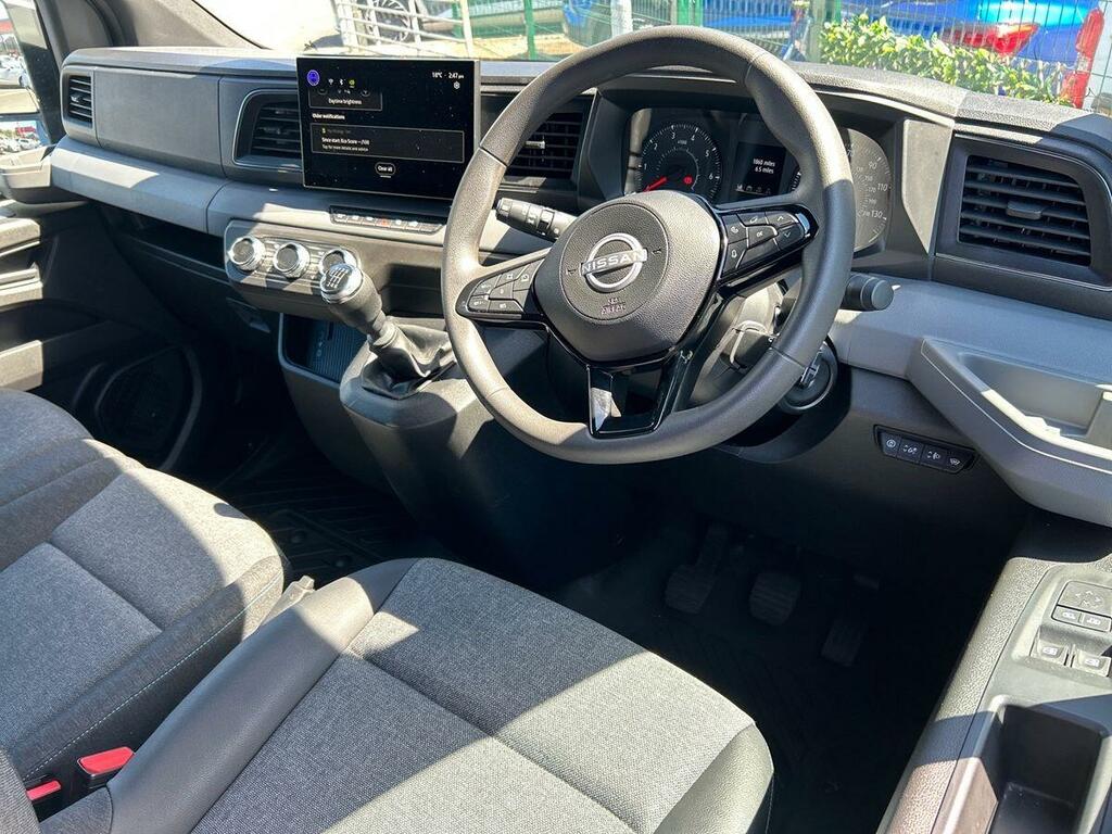 Nissan InterStar Mpv Blue #13