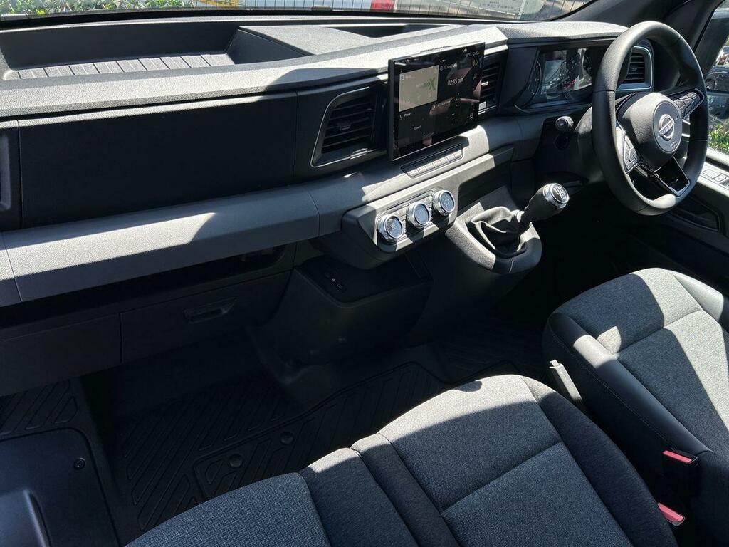 Nissan InterStar 2.0 Dci 35 Tekna Panel Van L2 H2 Grey #2