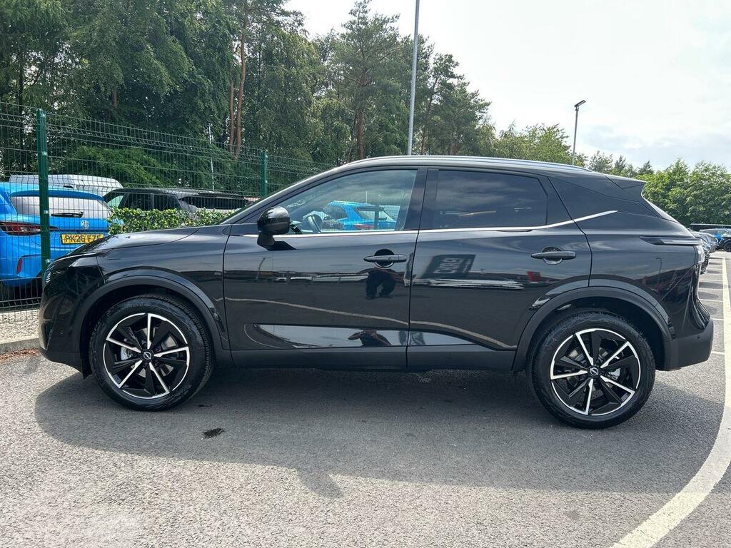 Nissan Qashqai 1.5 H E-power Tekna Suv Hybrid Eur OX75NZH Black #6