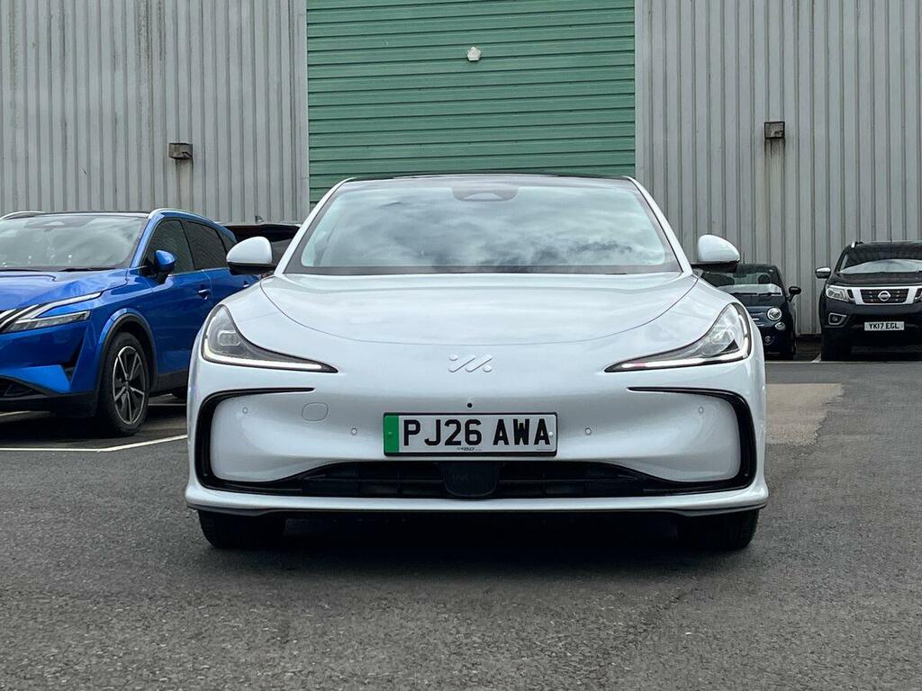 MG IM5 100Kwh Long Range Saloon White #4