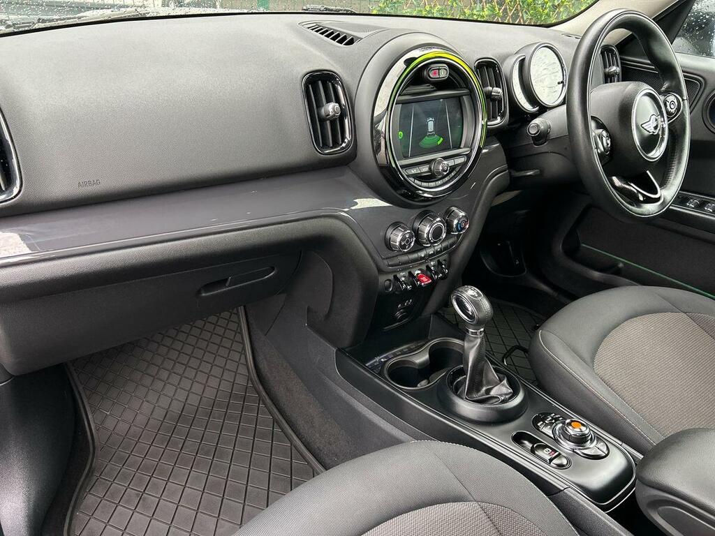 Mini Countryman 2.0 Cooper D Suv Euro 6 Ss 150 AU18KVS Grey #2