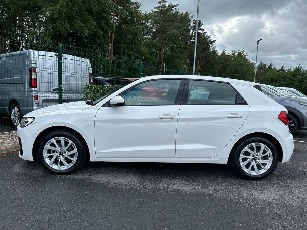 Audi A1 1.0 Tfsi 25 Sport Sportback Euro PF23EYG White #6