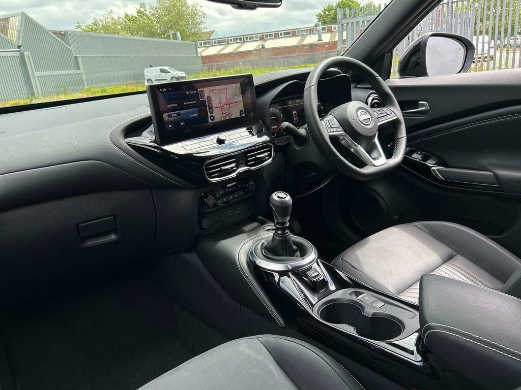 Nissan Juke 1.0 Dig-t Tekna Euro 6 Ss PK26URR Grey #2